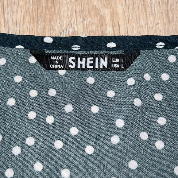 SHEIN‎ Green and white polkadot ruffle skirt set tie crop top - Picture 2 of 4